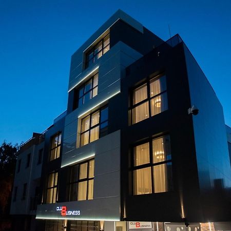 שומן Family Hotel Business Club מראה חיצוני תמונה