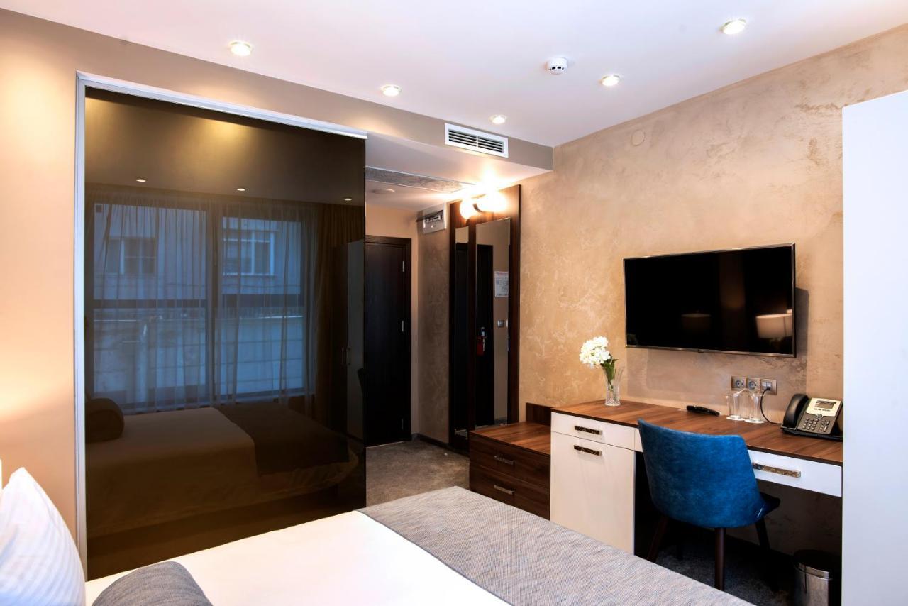 שומן Family Hotel Business Club מראה חיצוני תמונה
