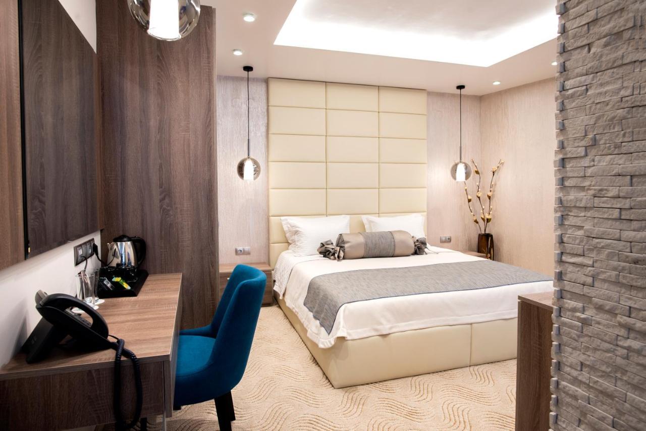 שומן Family Hotel Business Club מראה חיצוני תמונה