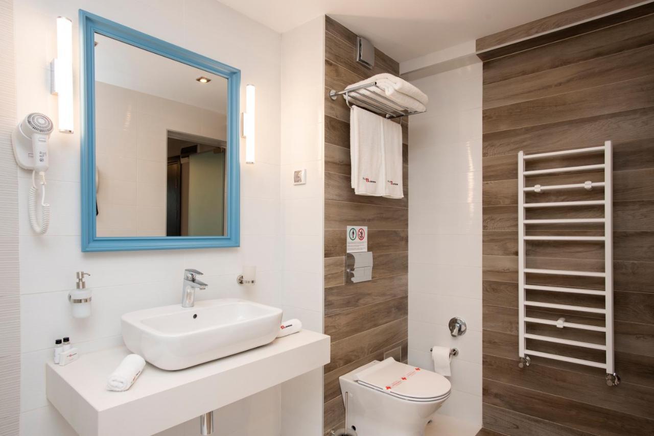 שומן Family Hotel Business Club מראה חיצוני תמונה